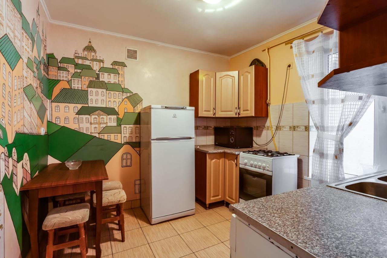 Four Bedrooms Apartment In The Heart Of 利沃夫 外观 照片