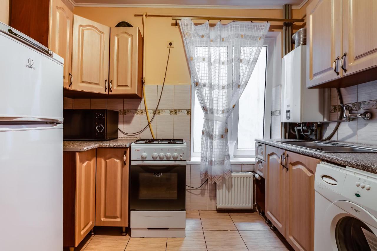 Four Bedrooms Apartment In The Heart Of 利沃夫 外观 照片